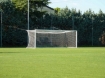 Slika Fiksni nogometni gol z zadnjimi stebri za mrežo 7,32 × 2,44 m z vključeno mrežo — VI 5907