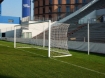 Slika Fiksni nogometni gol z zadnjimi stebri za mrežo 7,32 × 2,44 m z vključeno mrežo — VI 5907