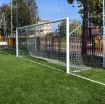 Slika Fiksni aluminijast nogometni gol 5 × 2 m z vključeno mrežo — VI 5922